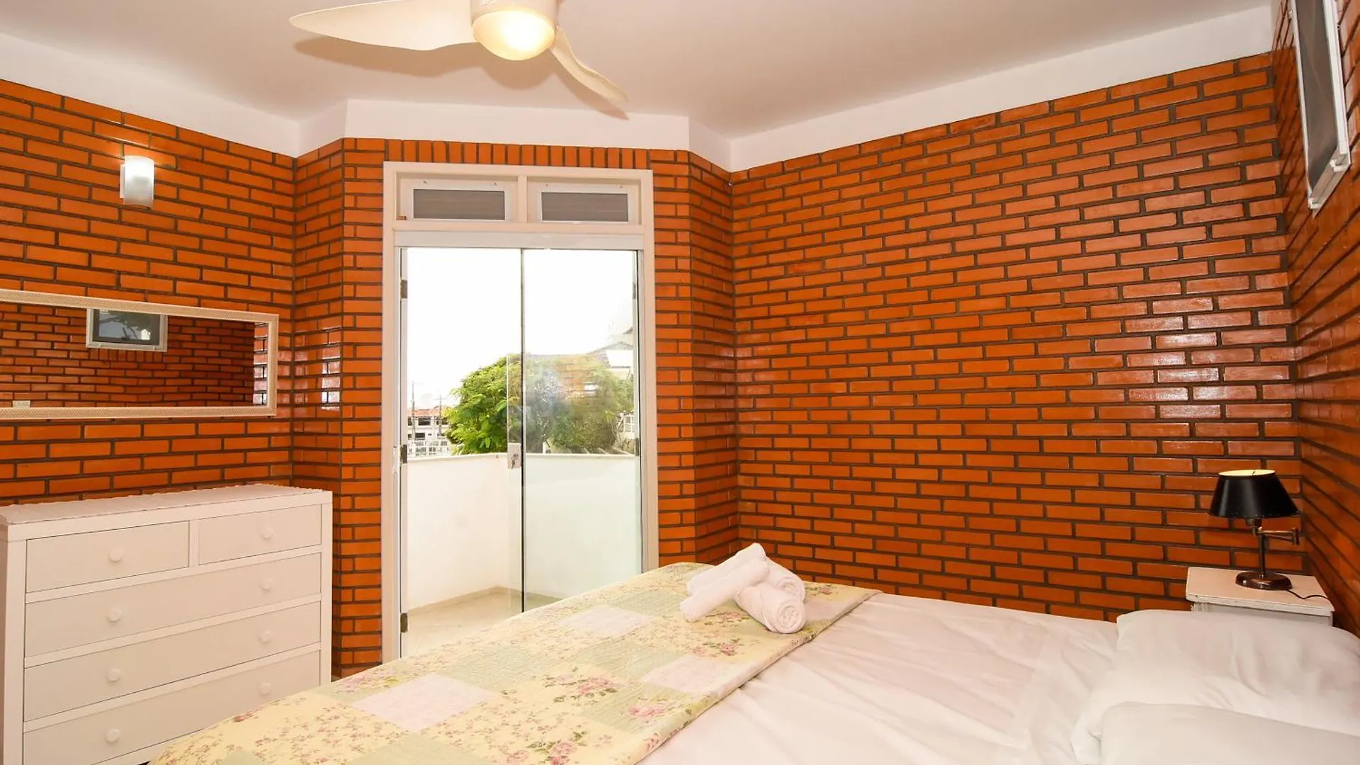 Casa Em Cond. Fechado, Poucos Passos Da Praia P539 Florianópolis Willa